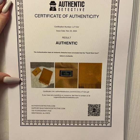 Authentic Fendi 100% Wool Scarf Mustard Color w/ COA - Picture 5 of 6